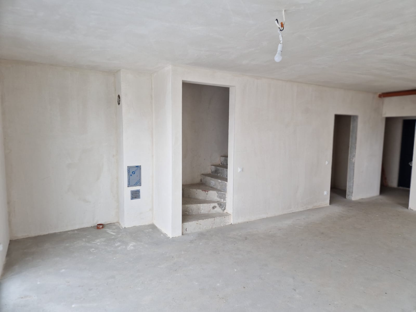 Gotowy bliźniak na sprzedaż