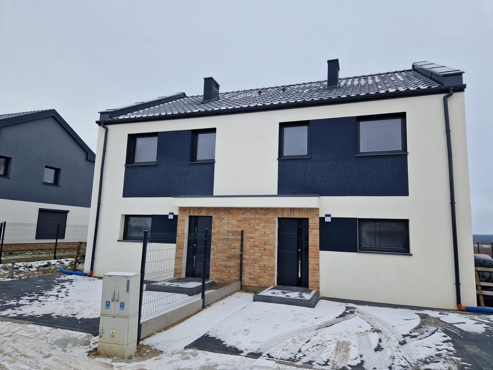 Gotowy bliźniak na sprzedaż